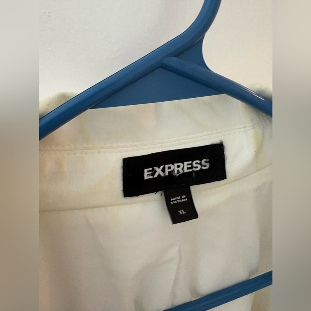 Express blazer with gold buttons - Picture 11 of 12